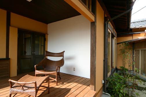 Top and bottom sensitive deck