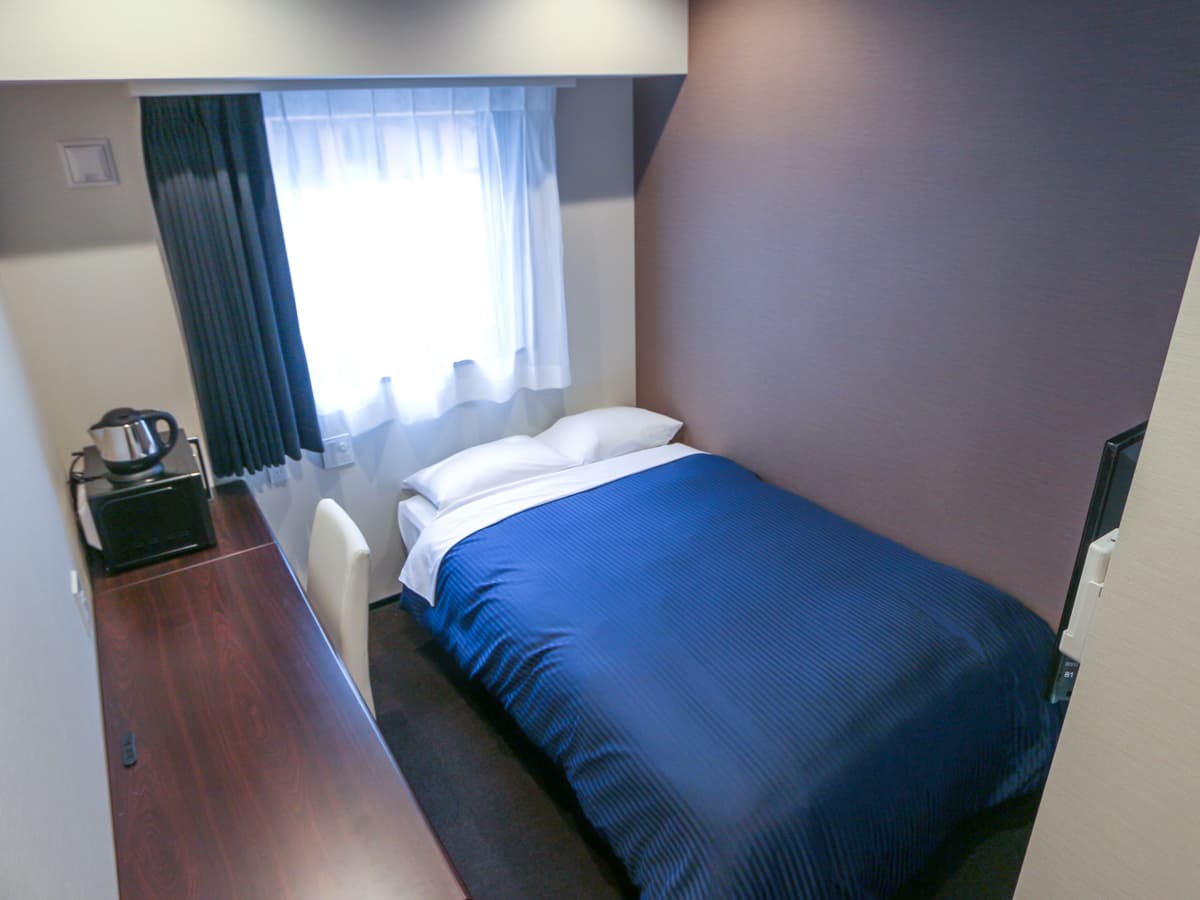 Hotel Livemax Yokohama Kannai Ekimae photo 2