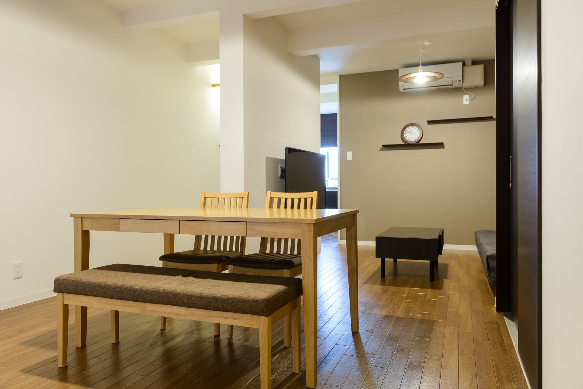 Shiki Homes | KURUMI Walnut photo 3