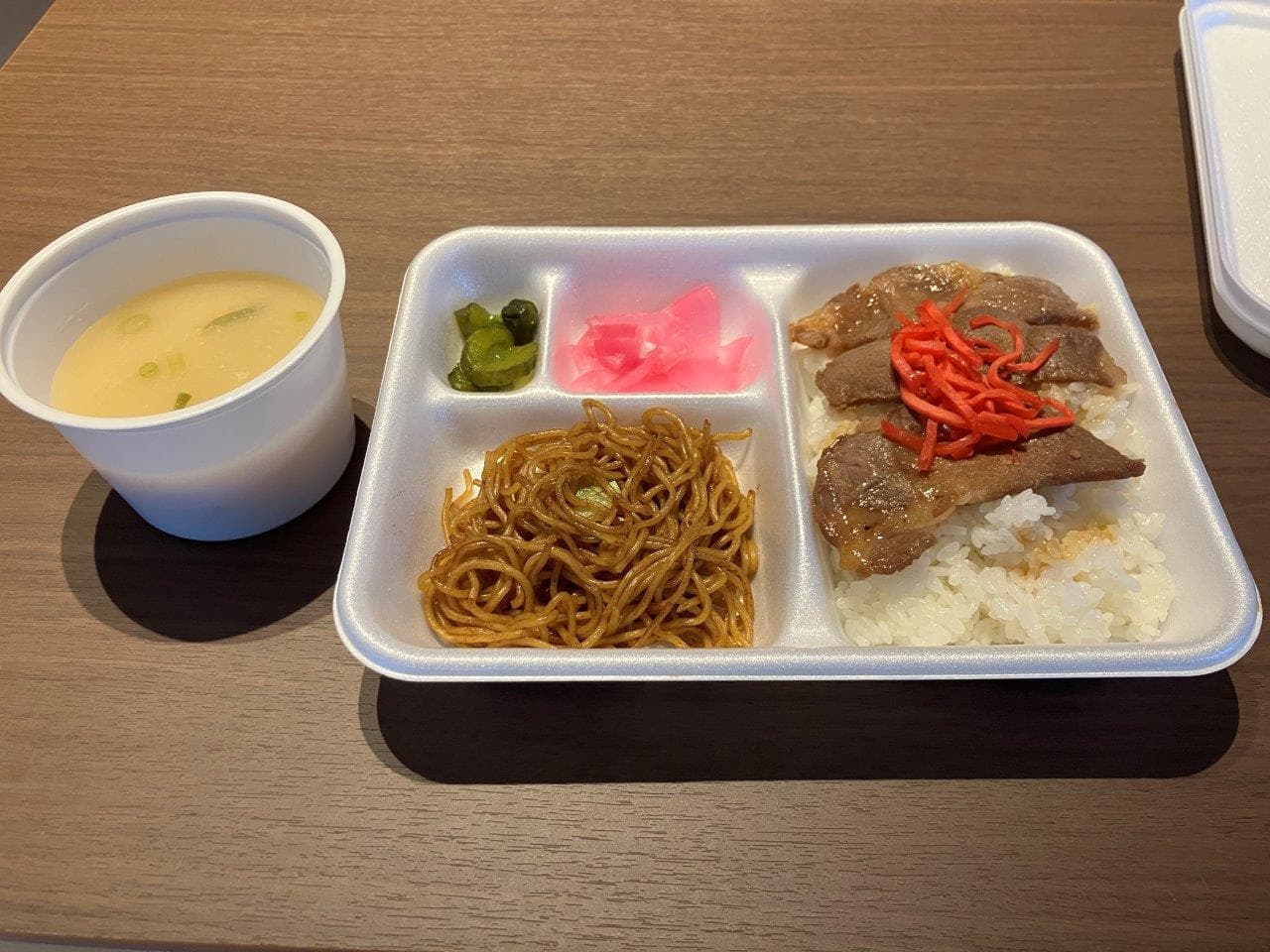 아침 6시 무료 조식
