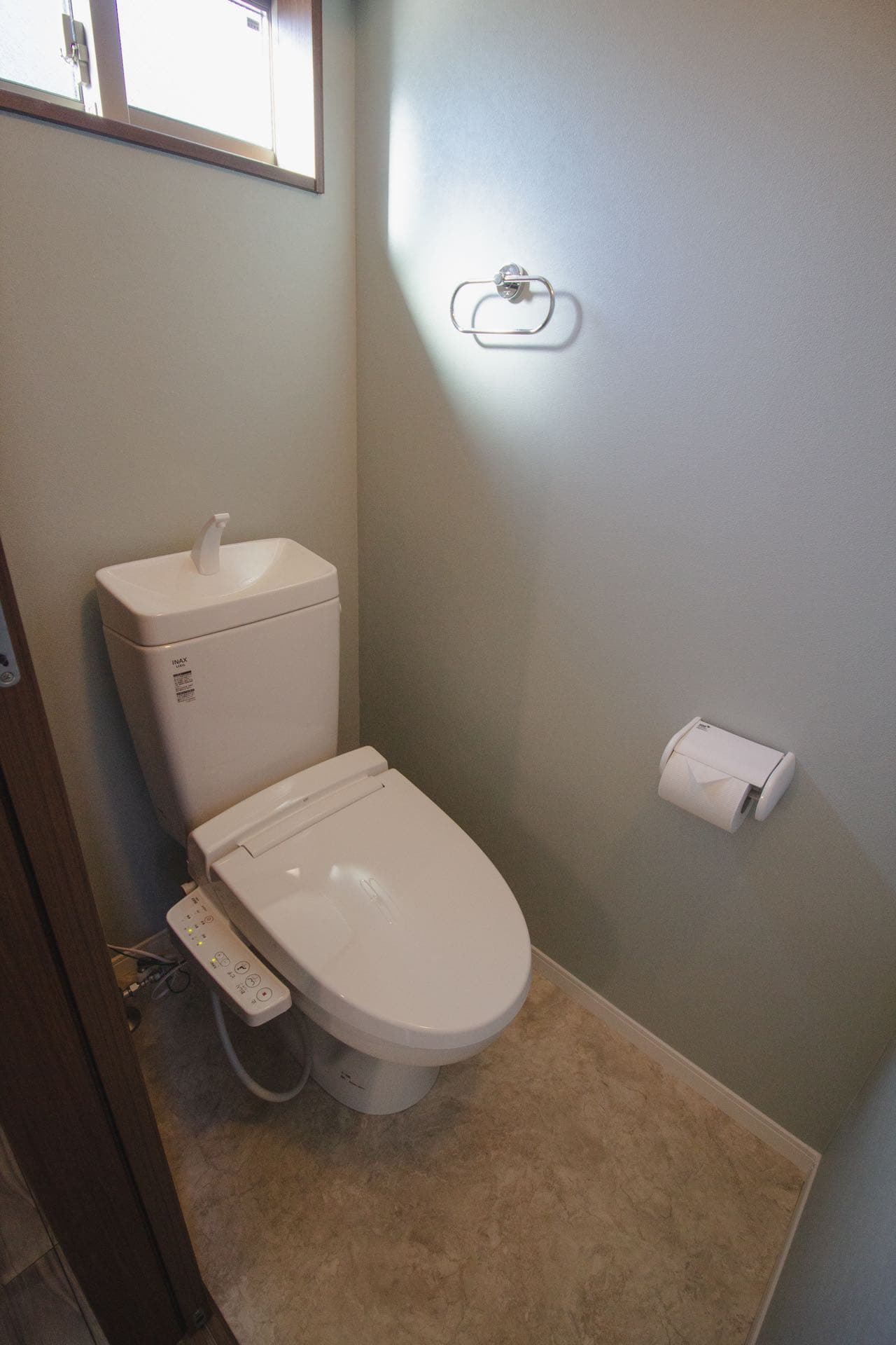 toilet