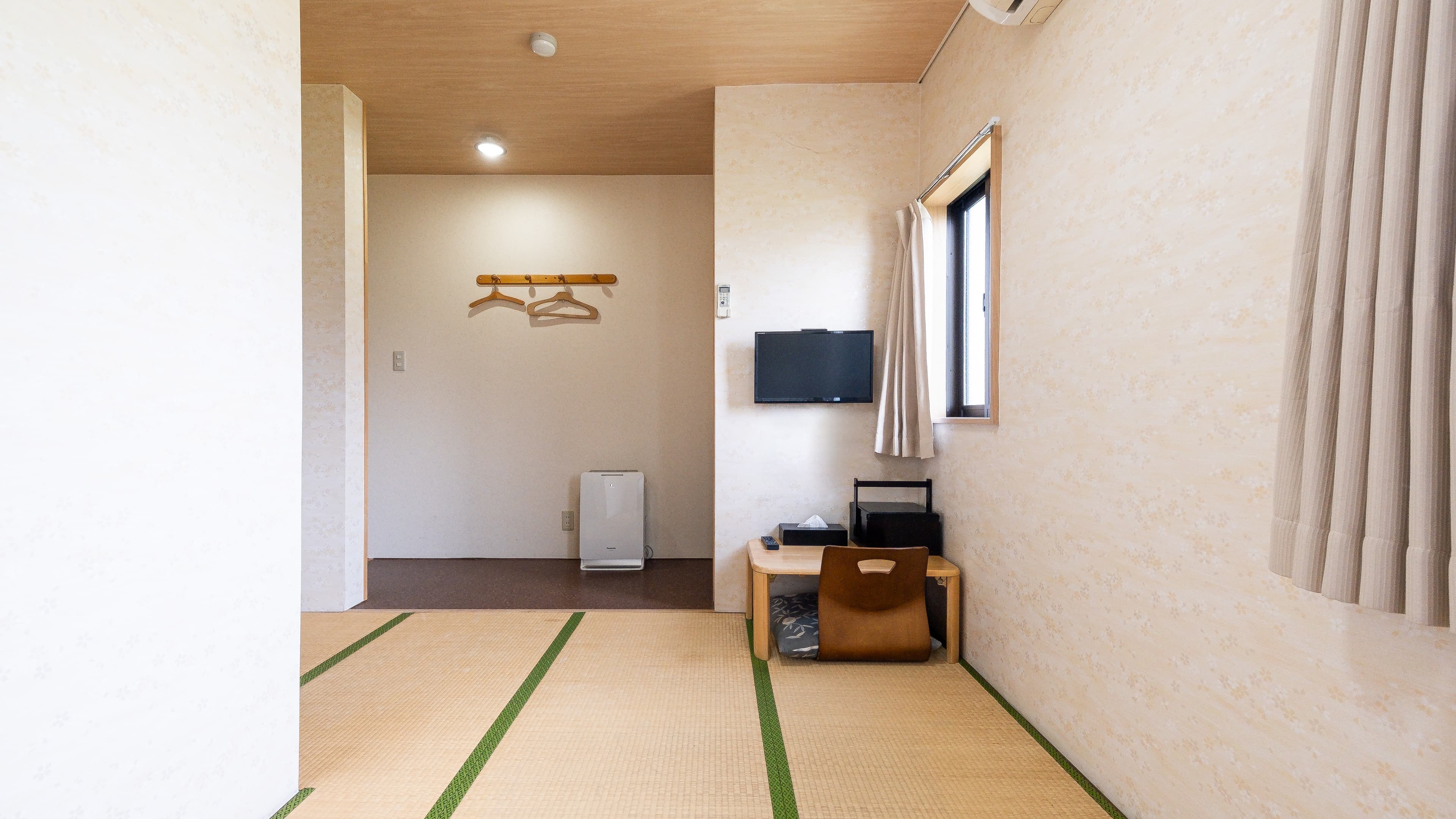 [Non-smoking] Japanese-style room for 1 person
