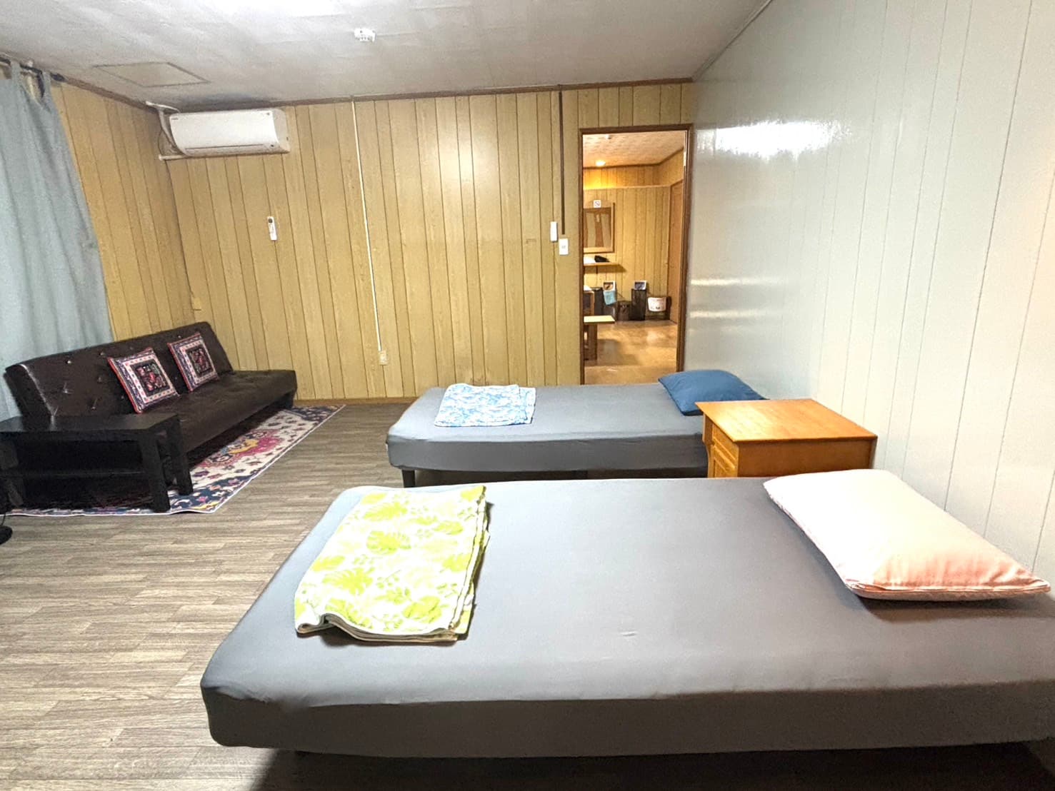 Bedroom 1: 1 double bed, 1 single bed