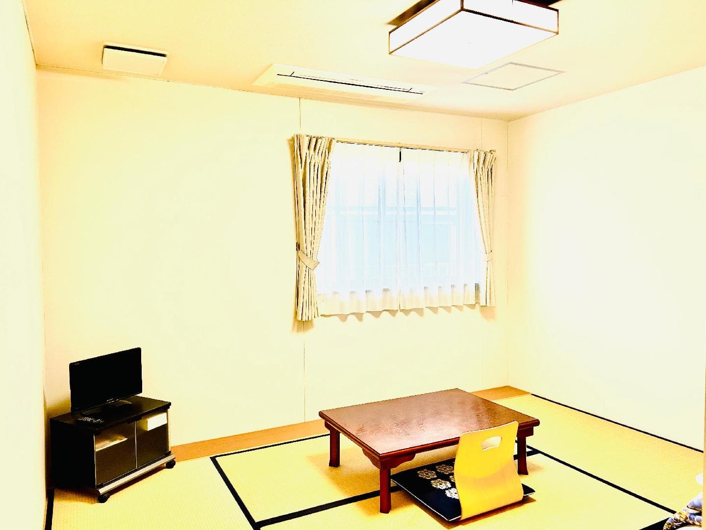 206 Japanese-style room, 6.0 tatami mats + alpha