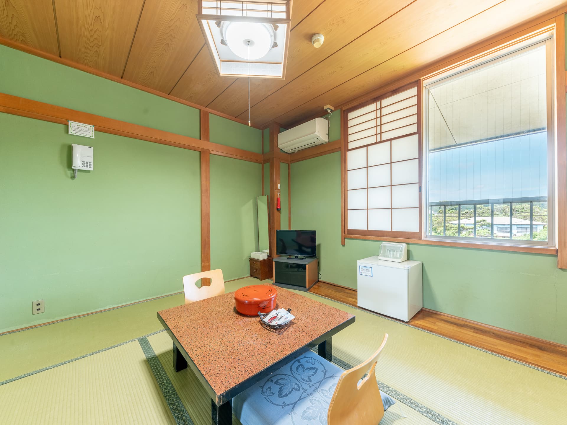 [Non-smoking] Japanese-style room for 1-3 people (no bath)