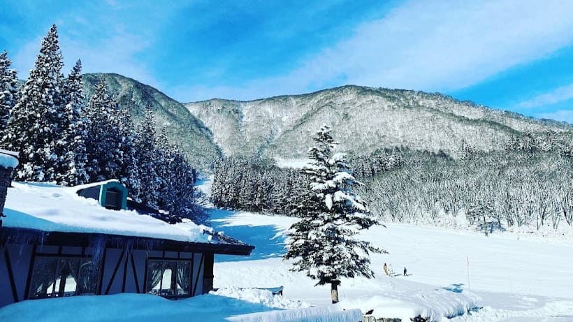 Hakuba Sanosaka Ski Resort is located directly in front of the hotel.