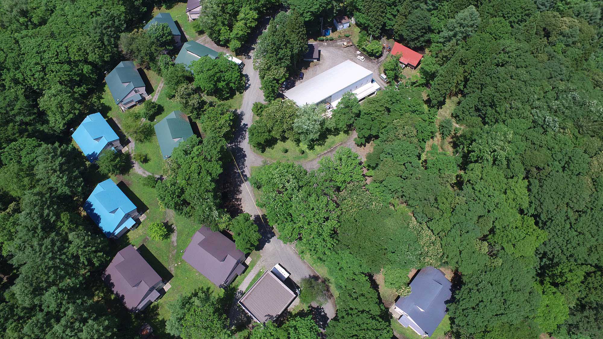 ・Enjoy the rich nature of the Kurohime Highlands on a vast site of over 100,000 square meters