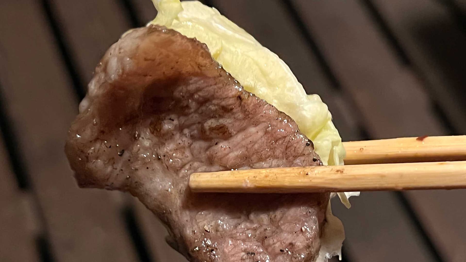 ・Please enjoy simply with salt and pepper.