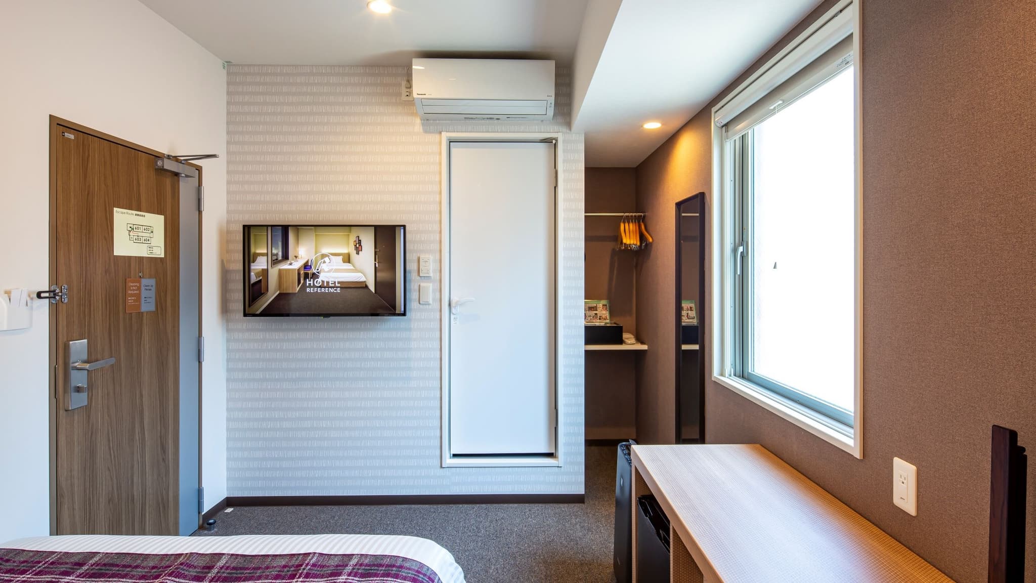 Non-smoking Western-style double room