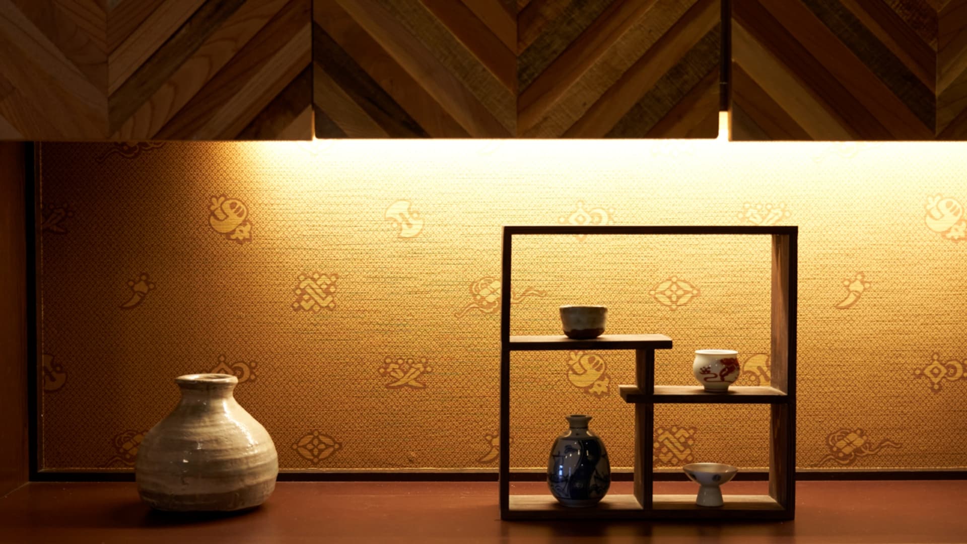 Lounge ornaments