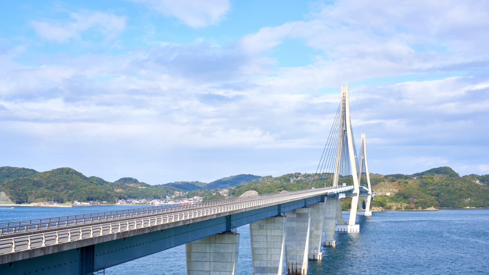 The bridge from the roadside station
