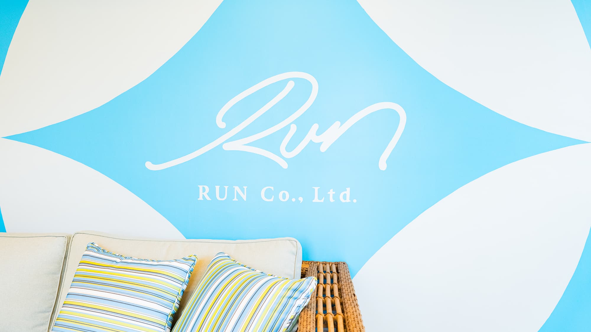 A condominium with free Wi-Fi and parking. Enjoy a comfortable stay with clean rooms and convenient facilities.