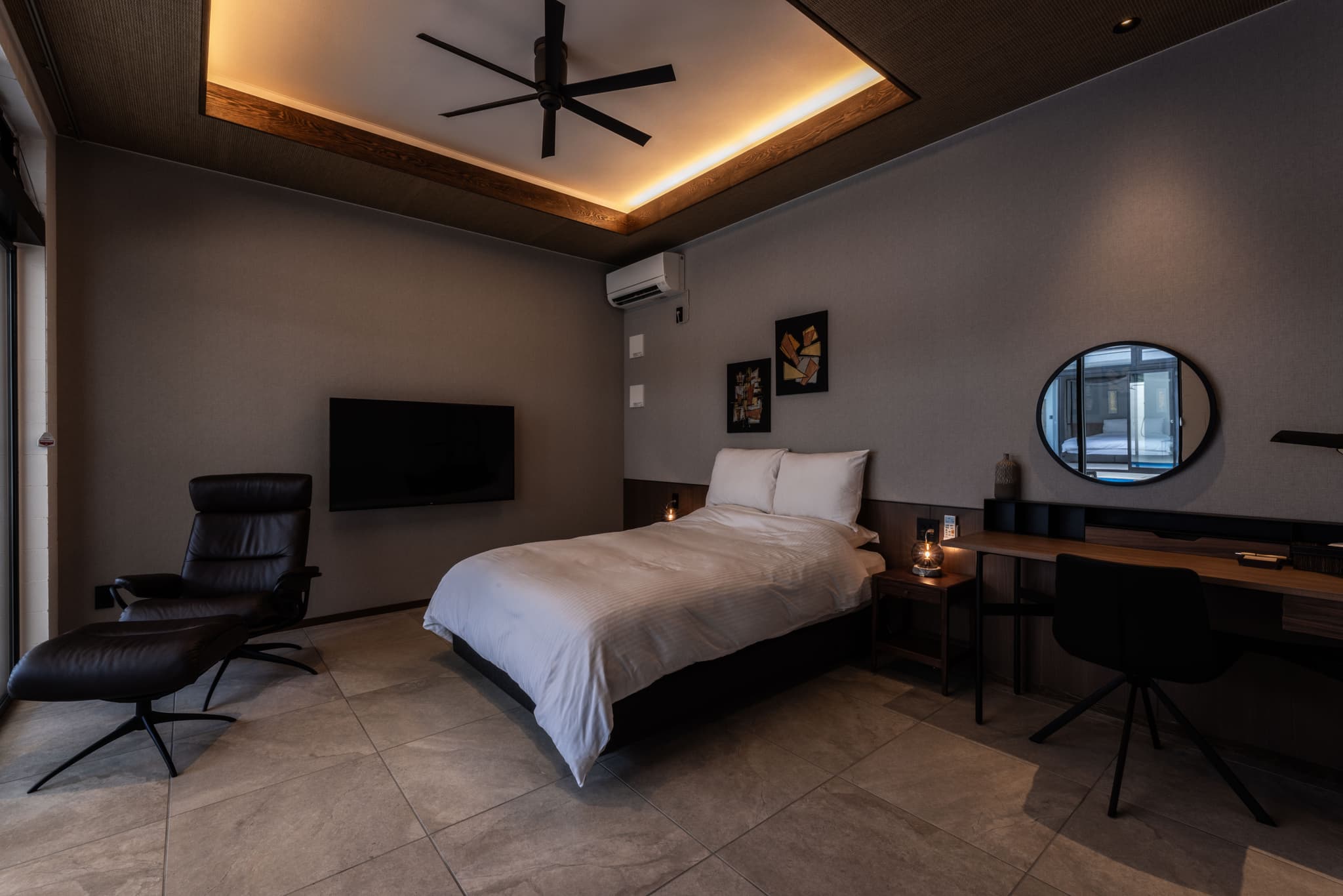 QUEEN'S VILLA SUITE - Bedroom