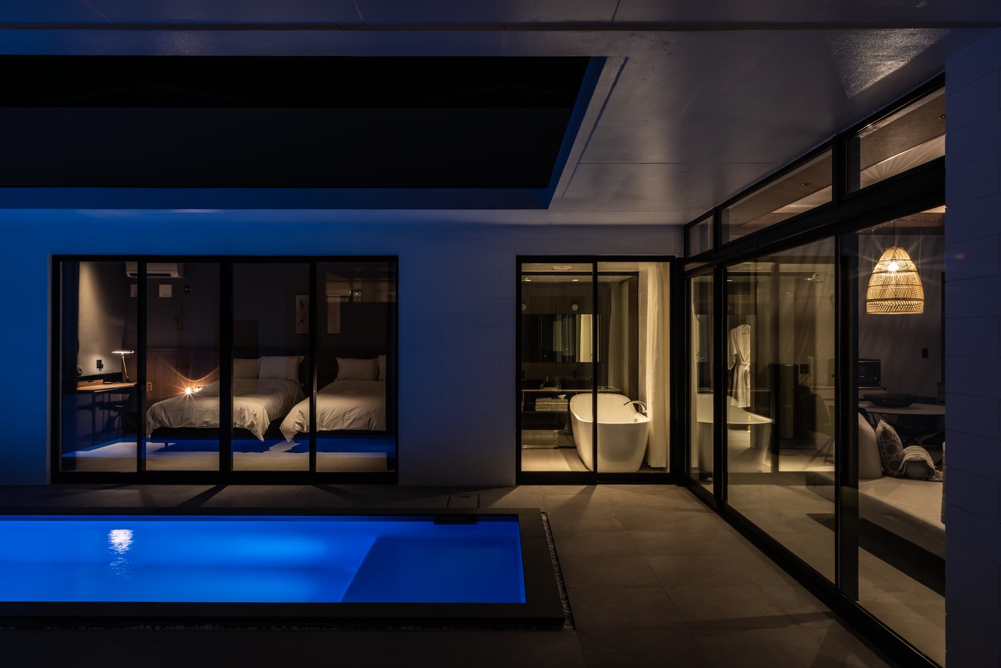 A private pool per villa
