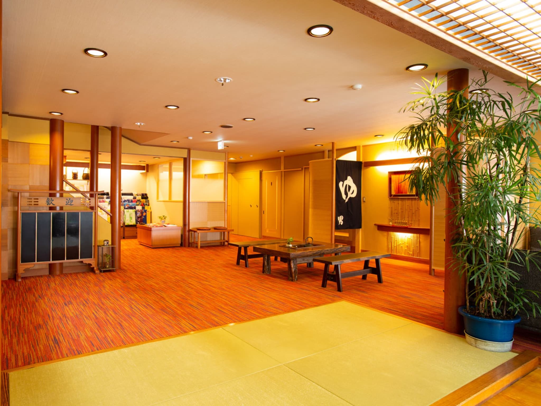 Interior - Lobby
