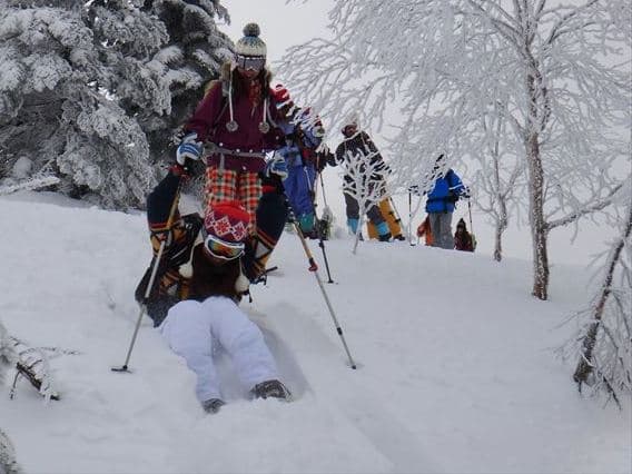 Snowshoe hiking to enjoy the world of silver