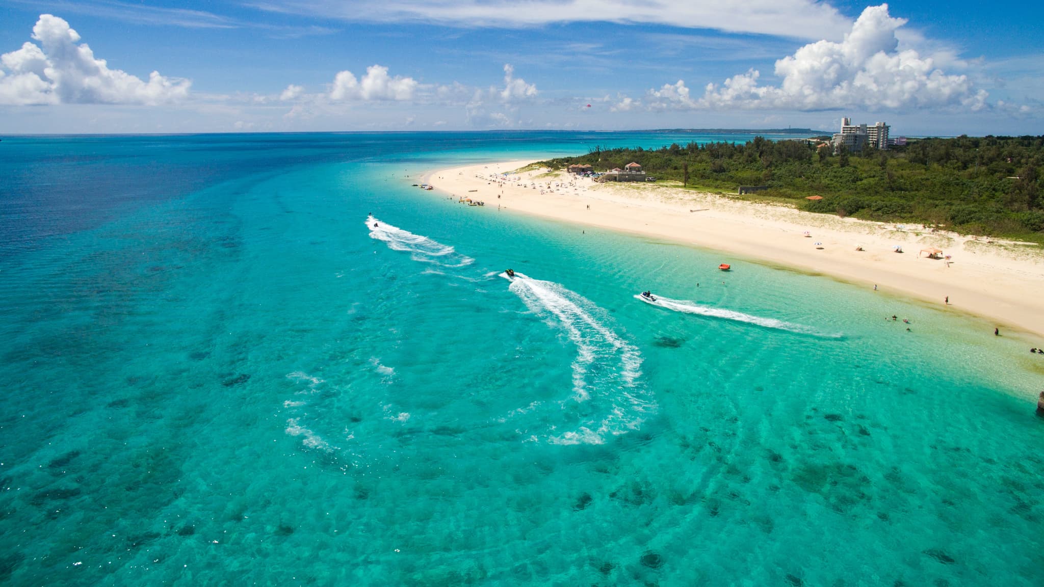 Yonaha Maehama Beach