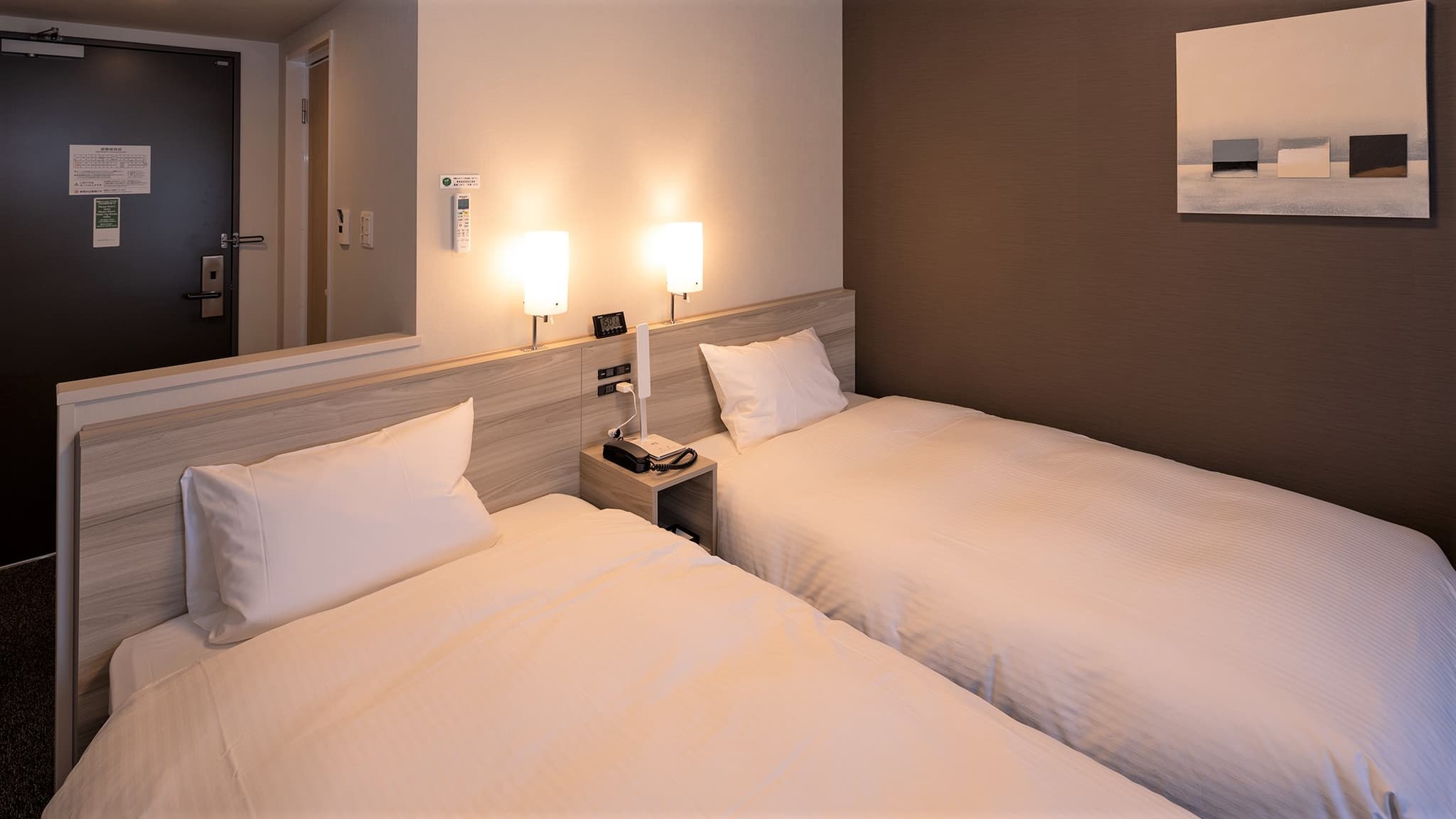 Twin room (image)