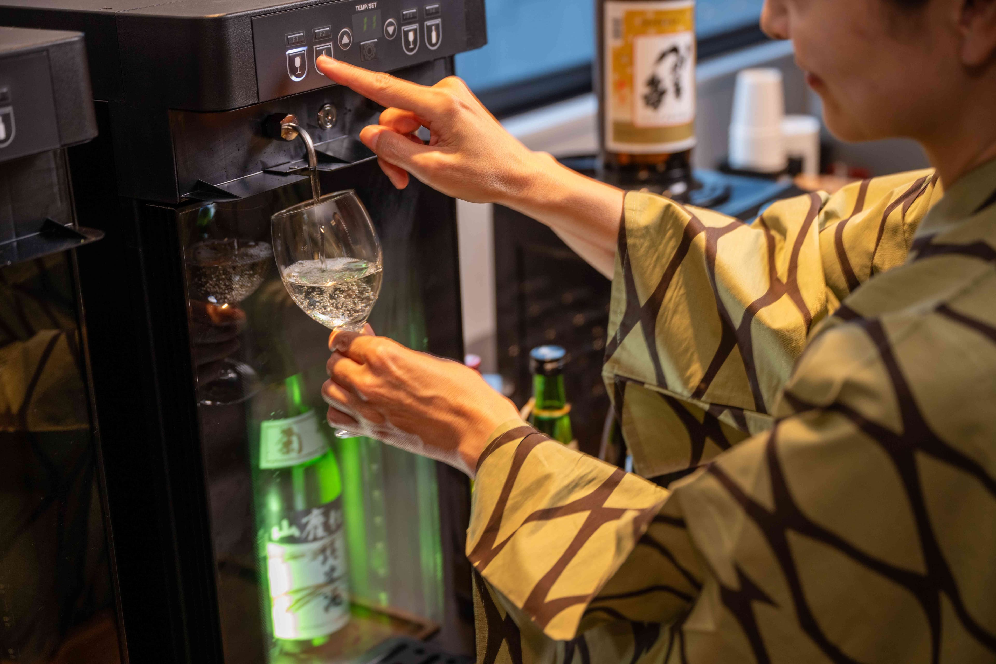 Dinner buffet - all-you-can-drink image