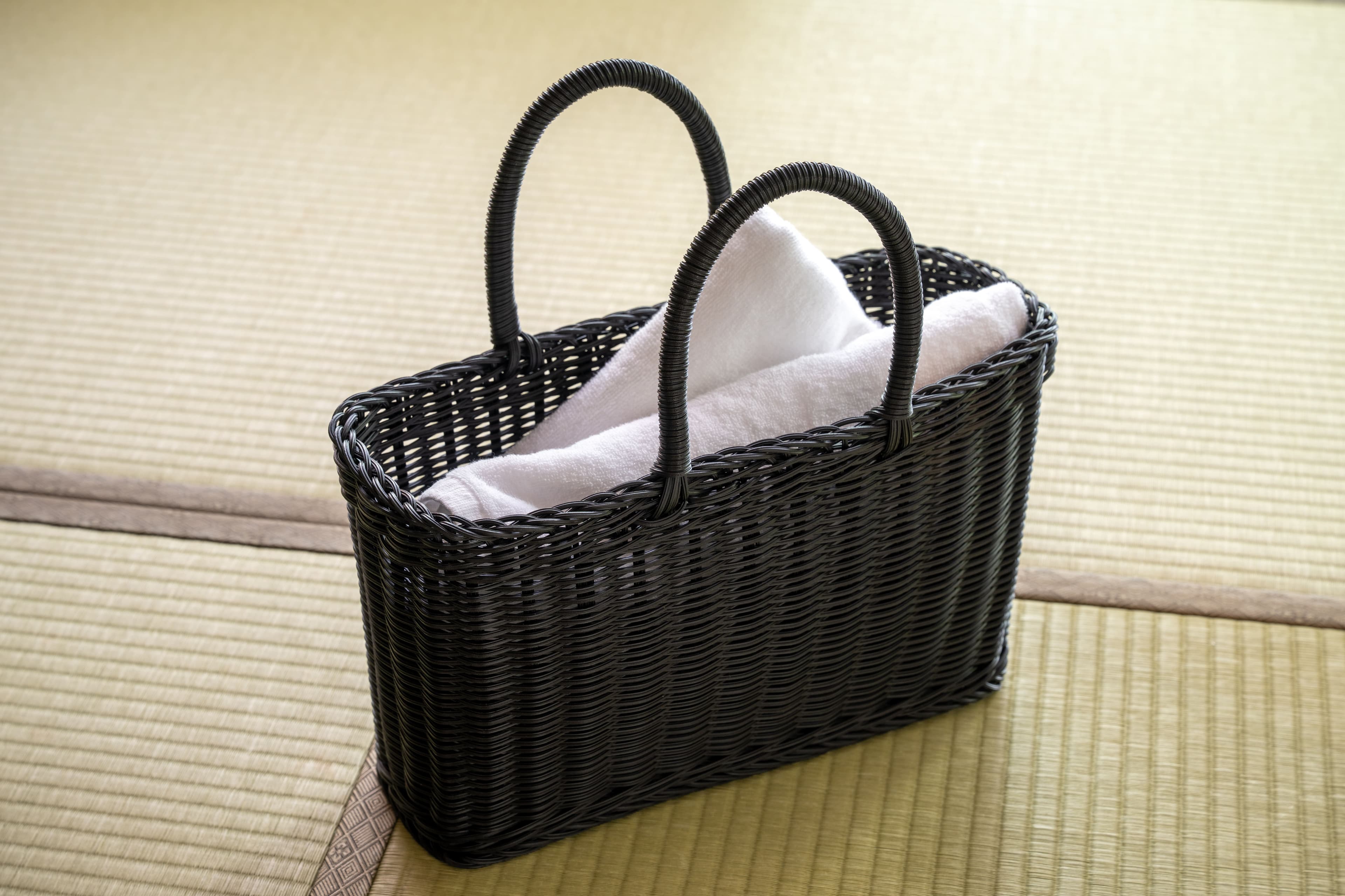 Yukago: Towels are not provided in the large public bath. Please bring your own from your room.