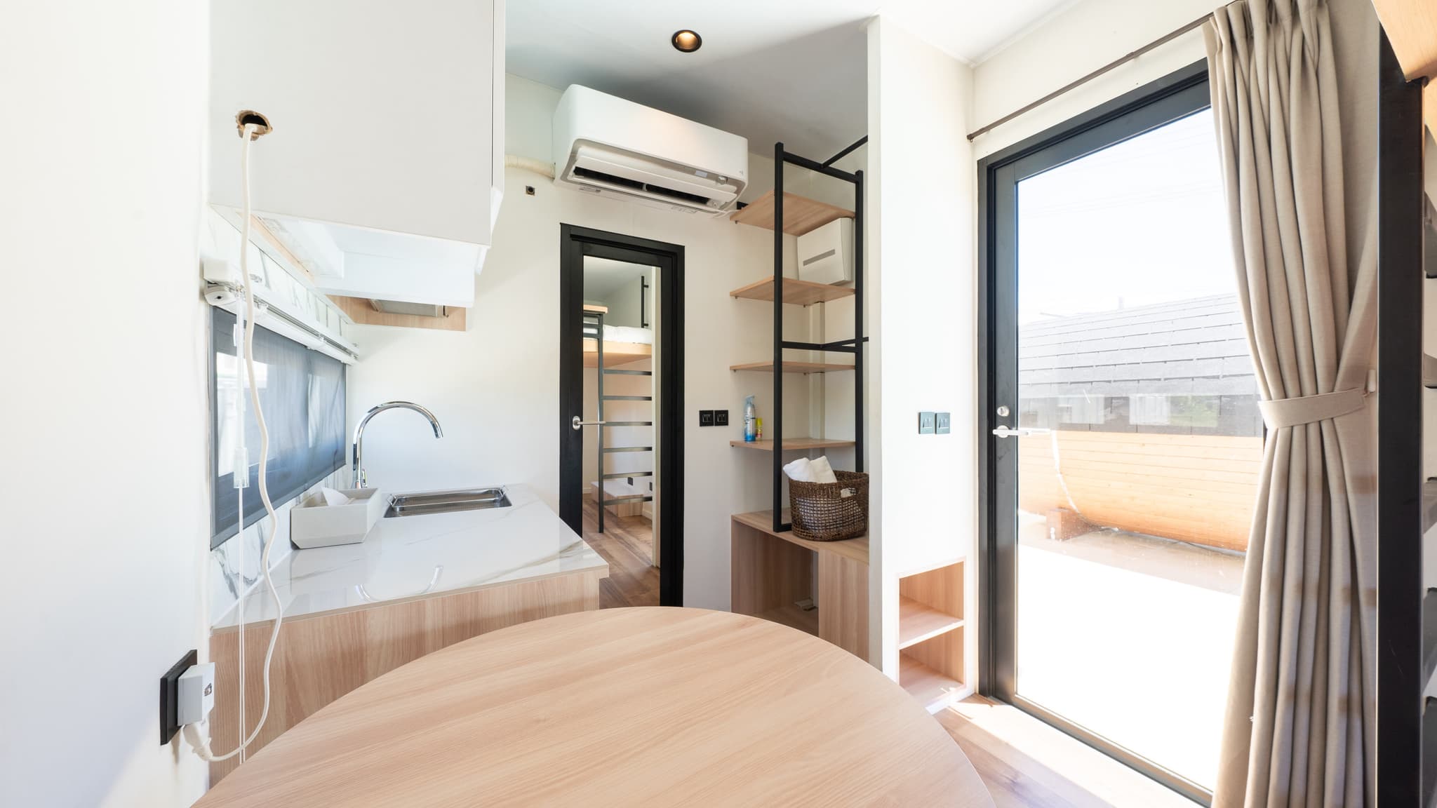 Annex room ③
