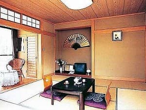 Japanese-style room 8 tatami mats