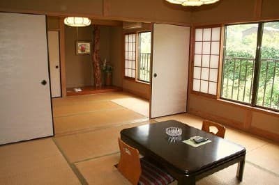 Japanese-style room 14 tatami mats