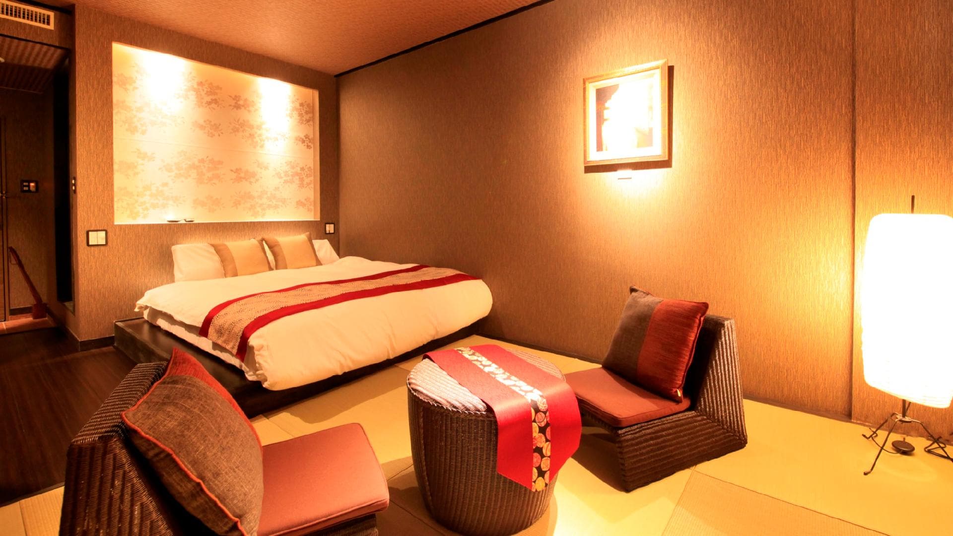 [Main building] Japanese modern queen bed (example)