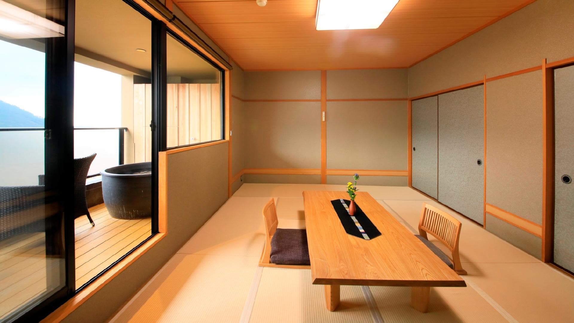 [Main building] Japanese-style room with open-air bath 12 tatami mats (example)