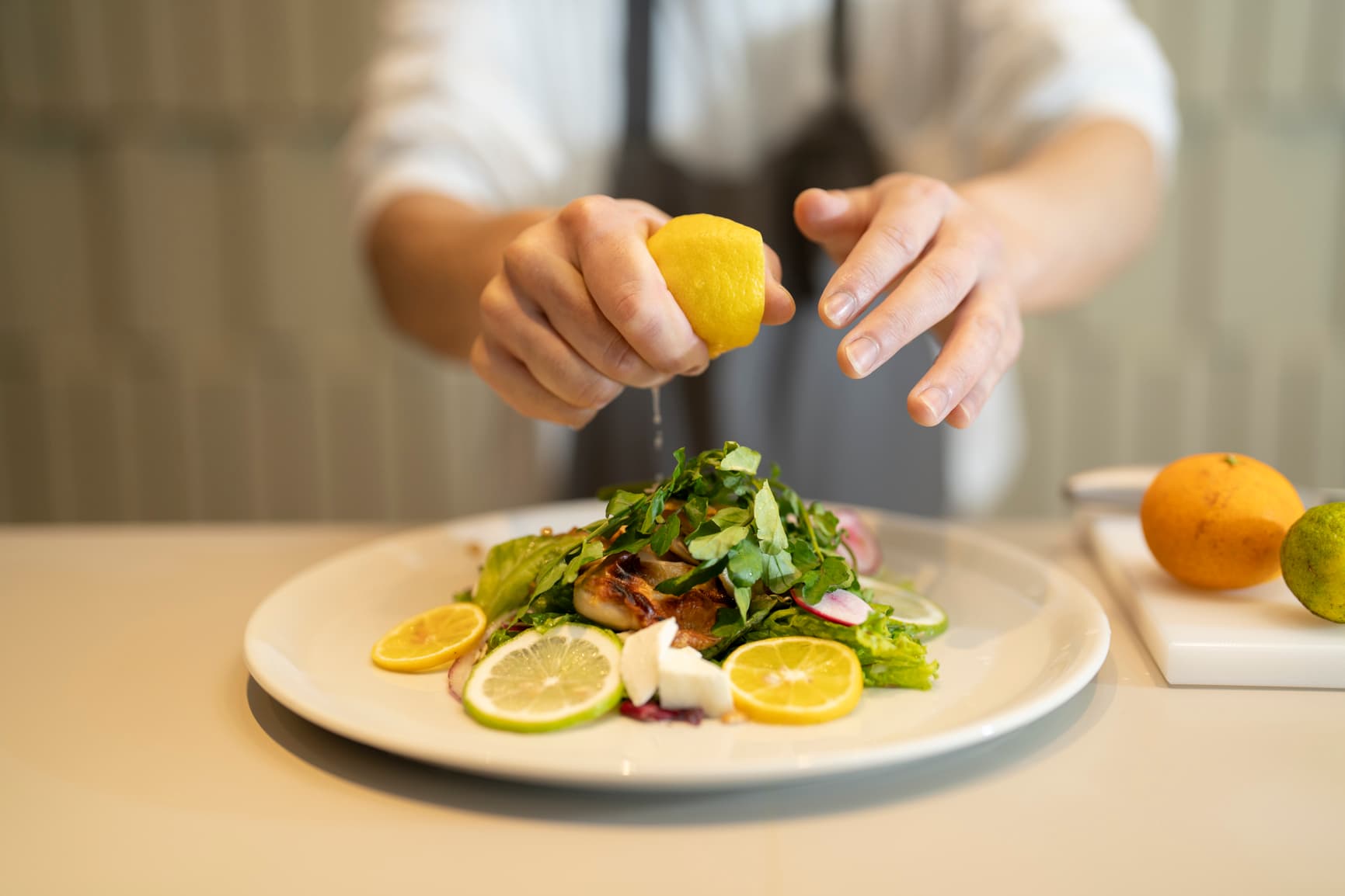 Fresh vegetables, seafood, citrus fruits, and other local ingredients grown in the Manazuru Peninsula and Sagami Bay