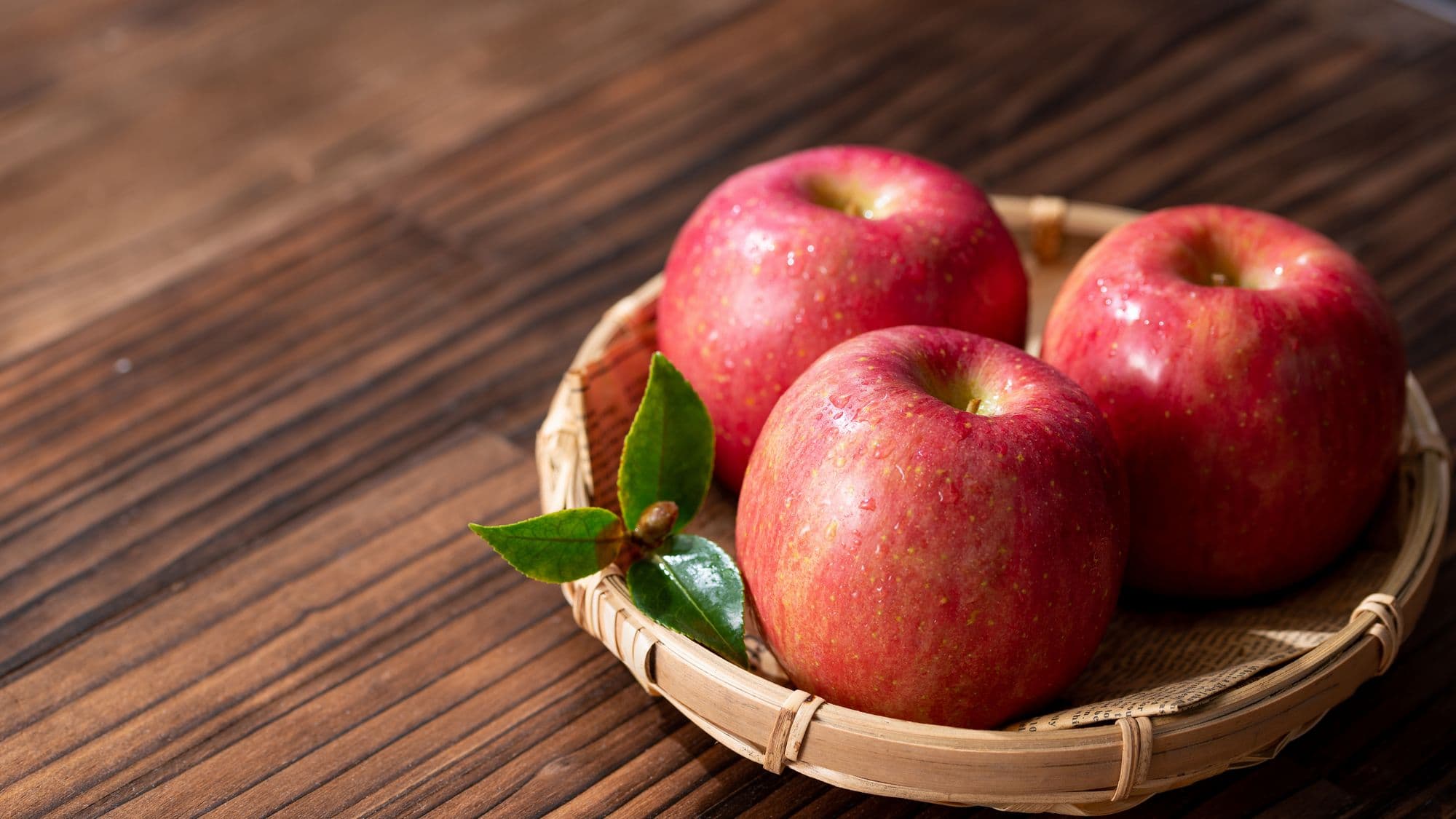 Locally grown apples (image)