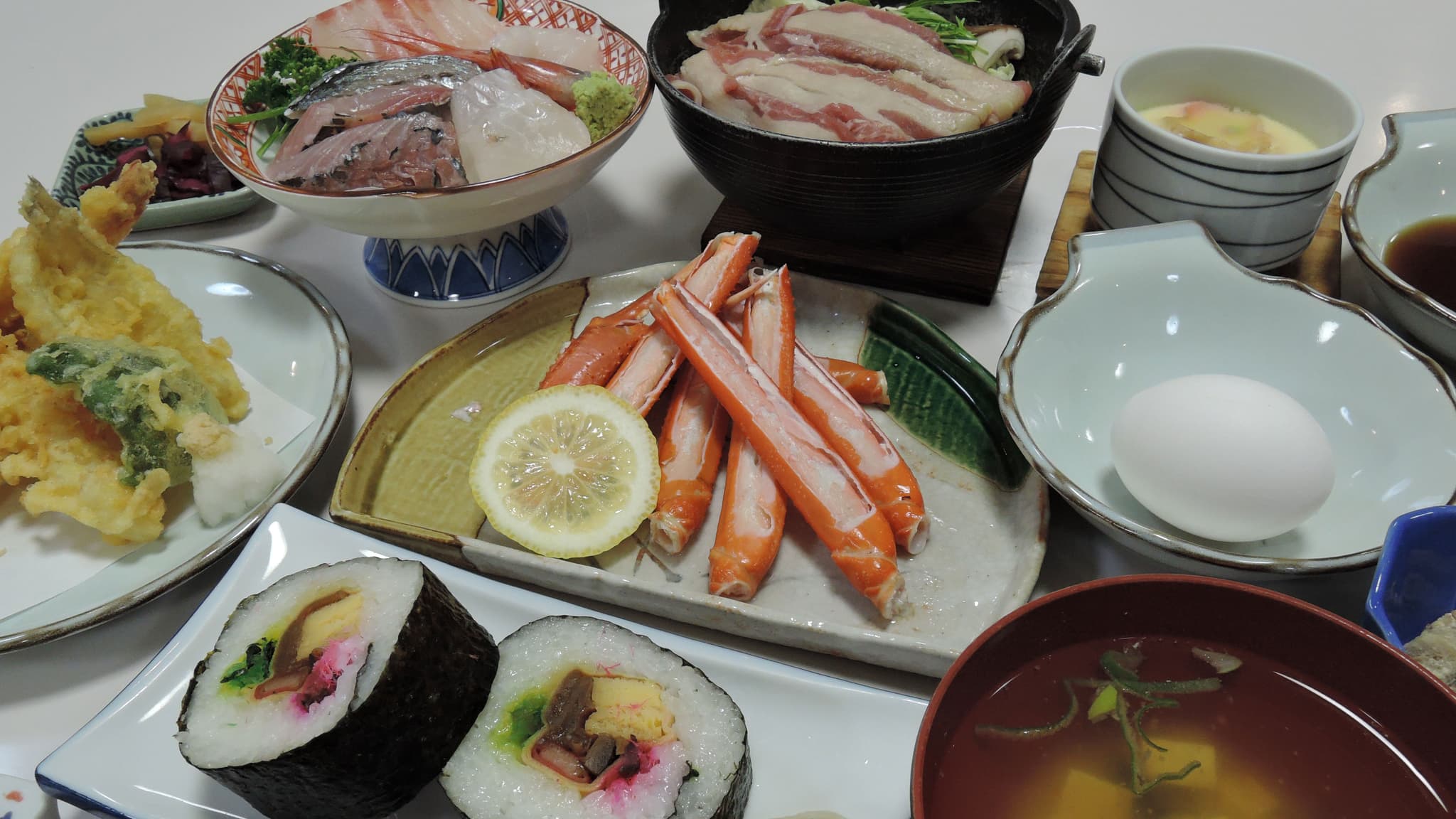 *Dinner example: When you think of the Sea of Japan, you think of fresh sashimi! We sometimes have different dishes on offer each day.