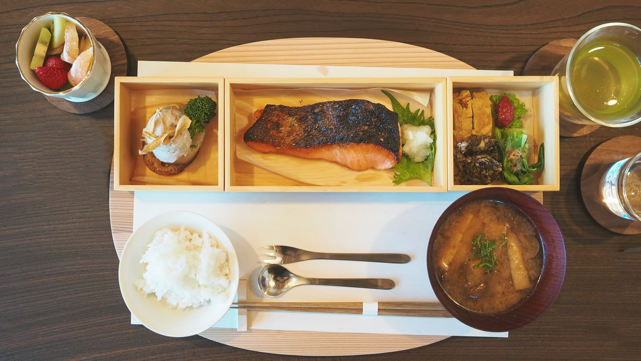 후지산 연어 조식