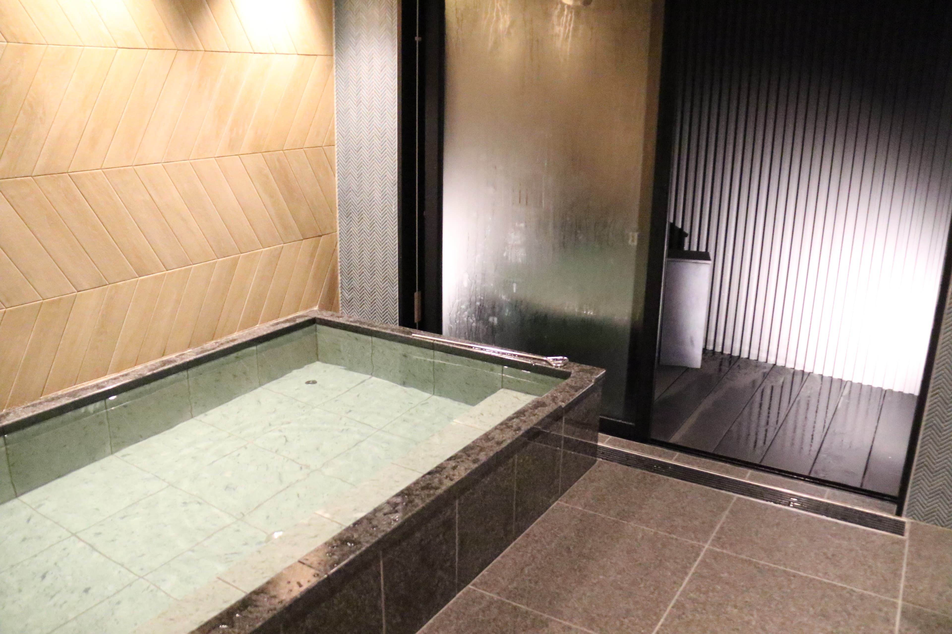 Women's bath