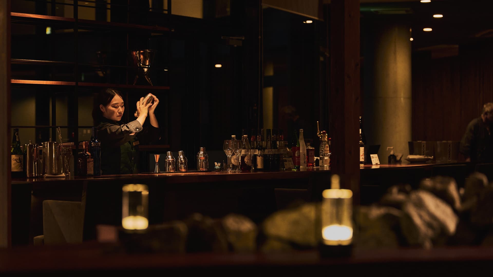 [BAR] We will prepare drinks to suit your taste.