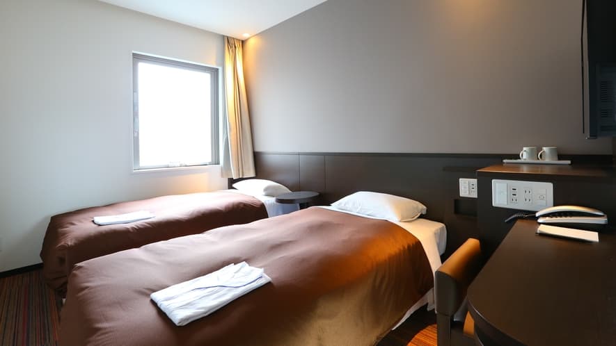 Twin room 
