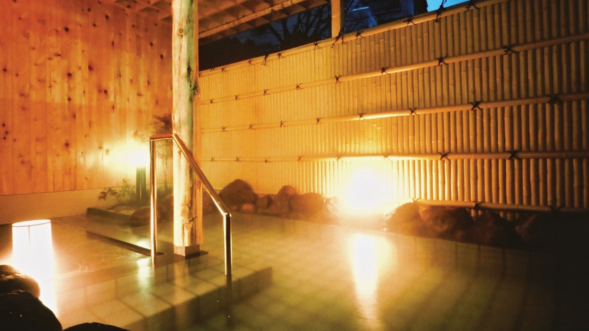 "Senka no Yu" open-air bath