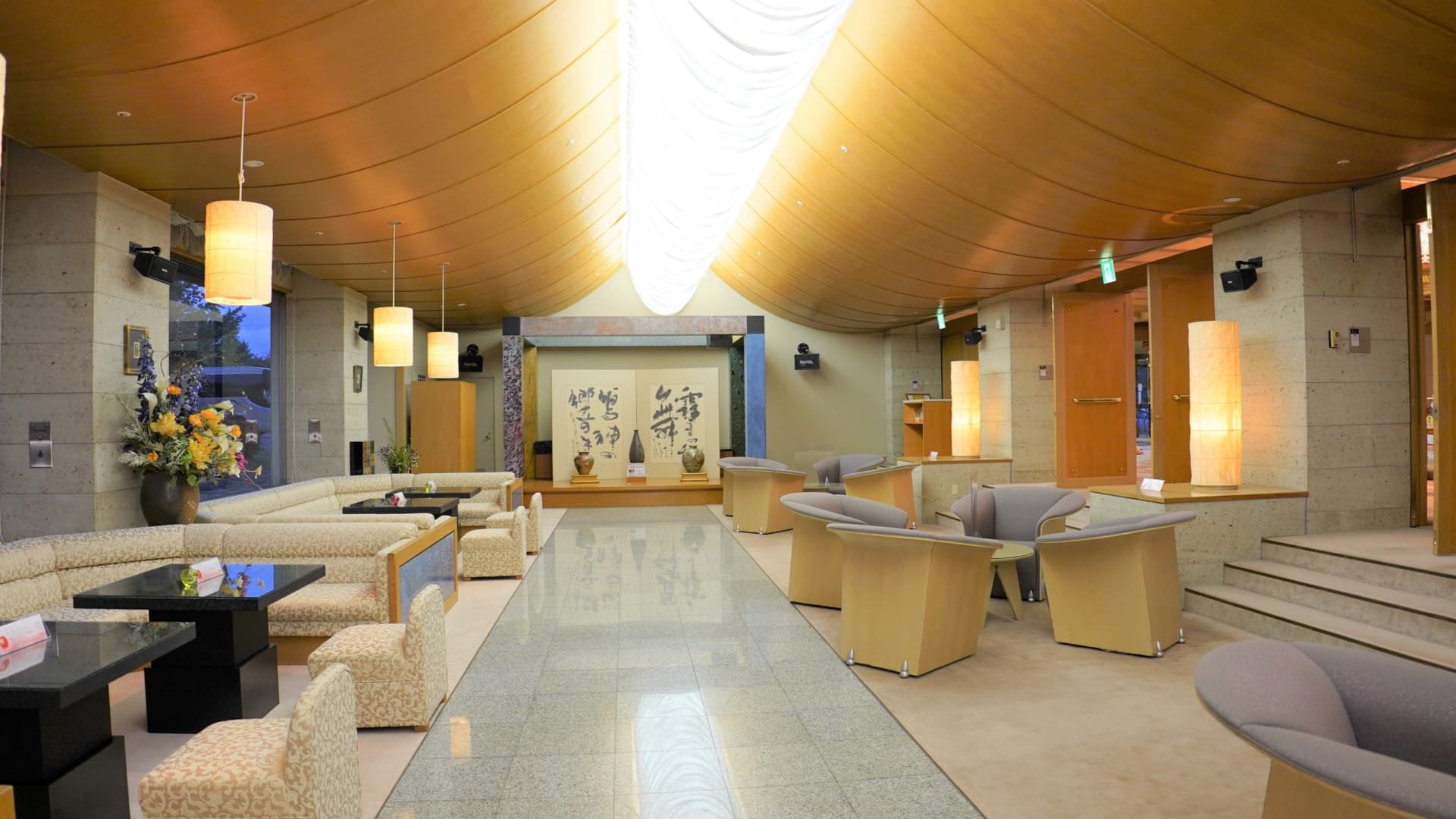 Multipurpose lounge Buna no Mori