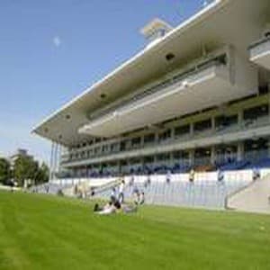 ☆ JRA Hakodate Racecourse ~ 8 minutes on foot. . Amemiyakan is a hotel near the Hakodate Racecourse! !