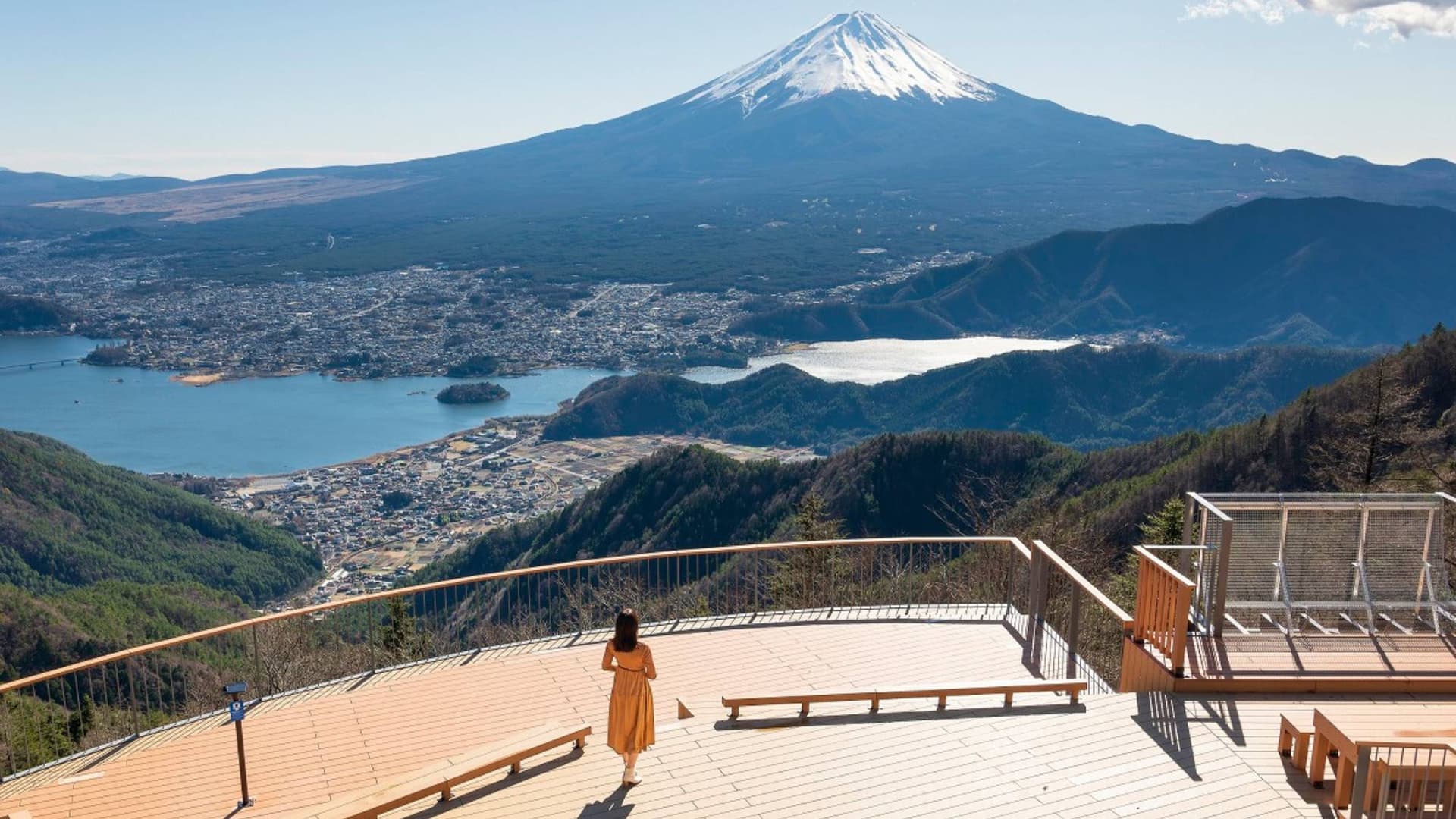 [FUJIYAMA Twin Terrace] A new attraction with the best view of Mt. Fuji and Lake Kawaguchi