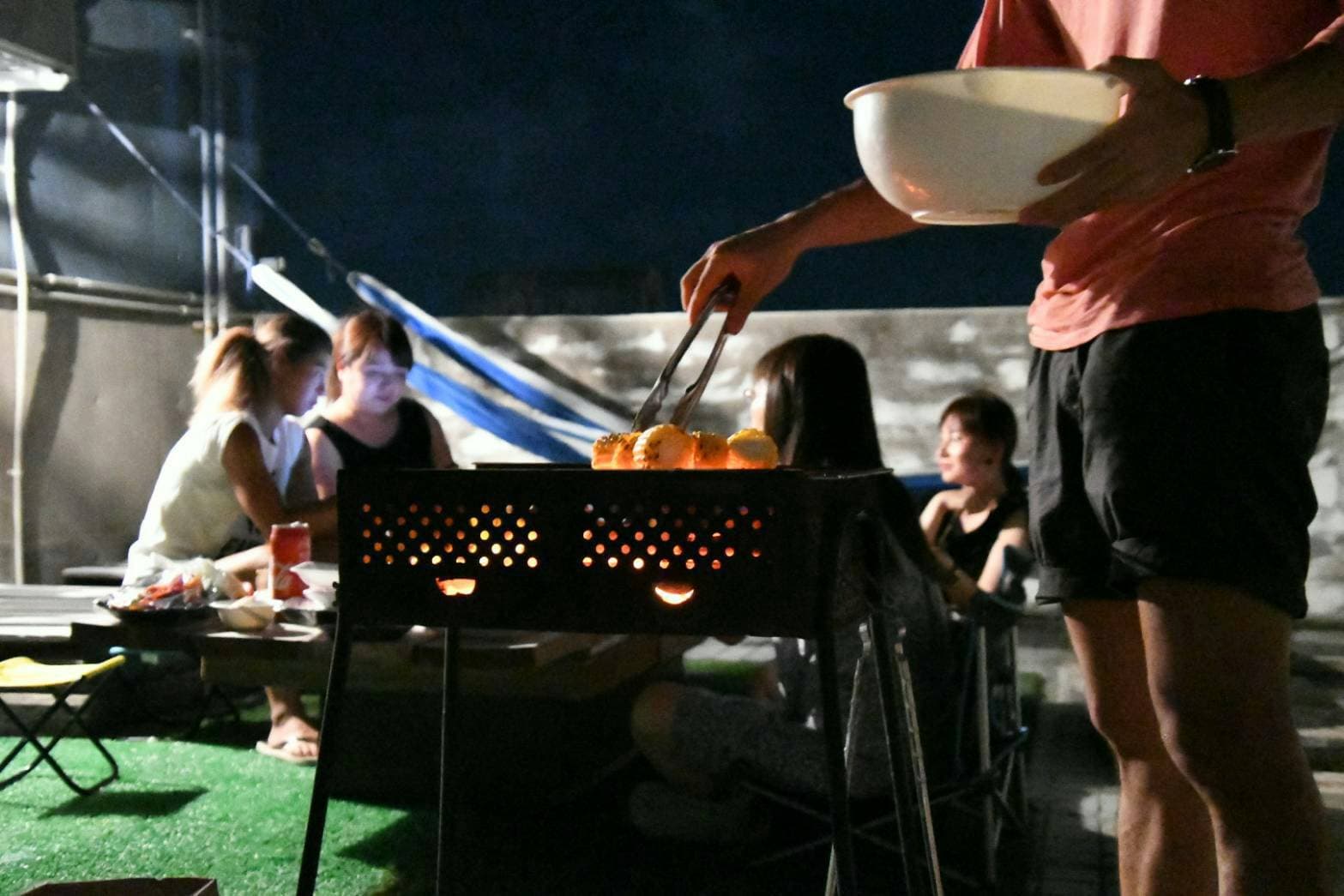 윤타쿠와 옥상 BBQ