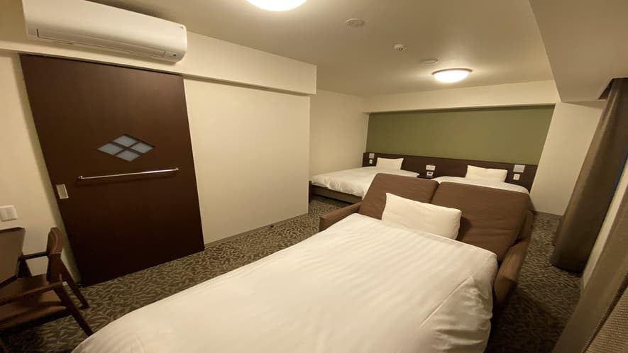 Triple Room