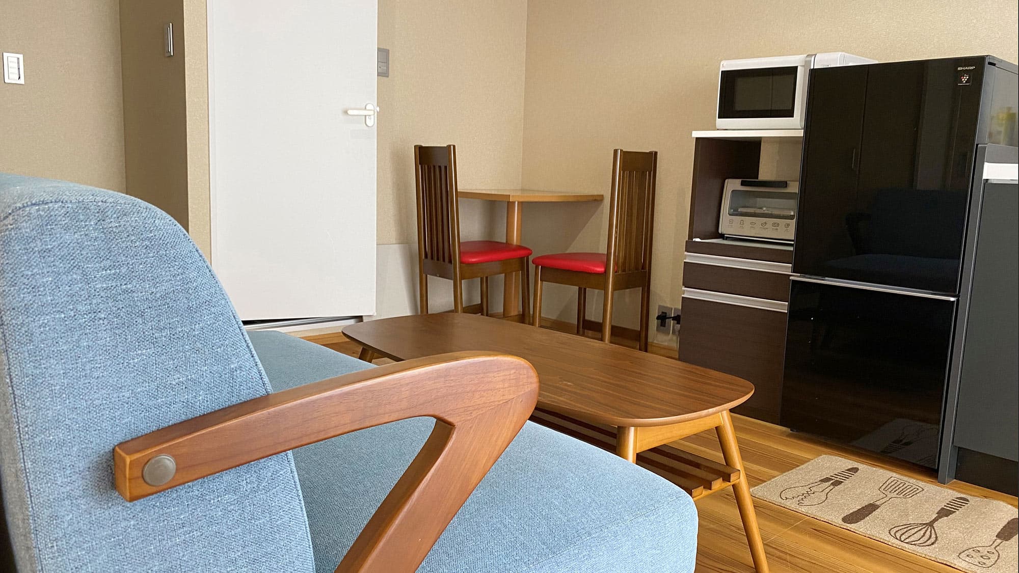 ・ Apartment with balcony (Room 203) ★ Pets can stay together
