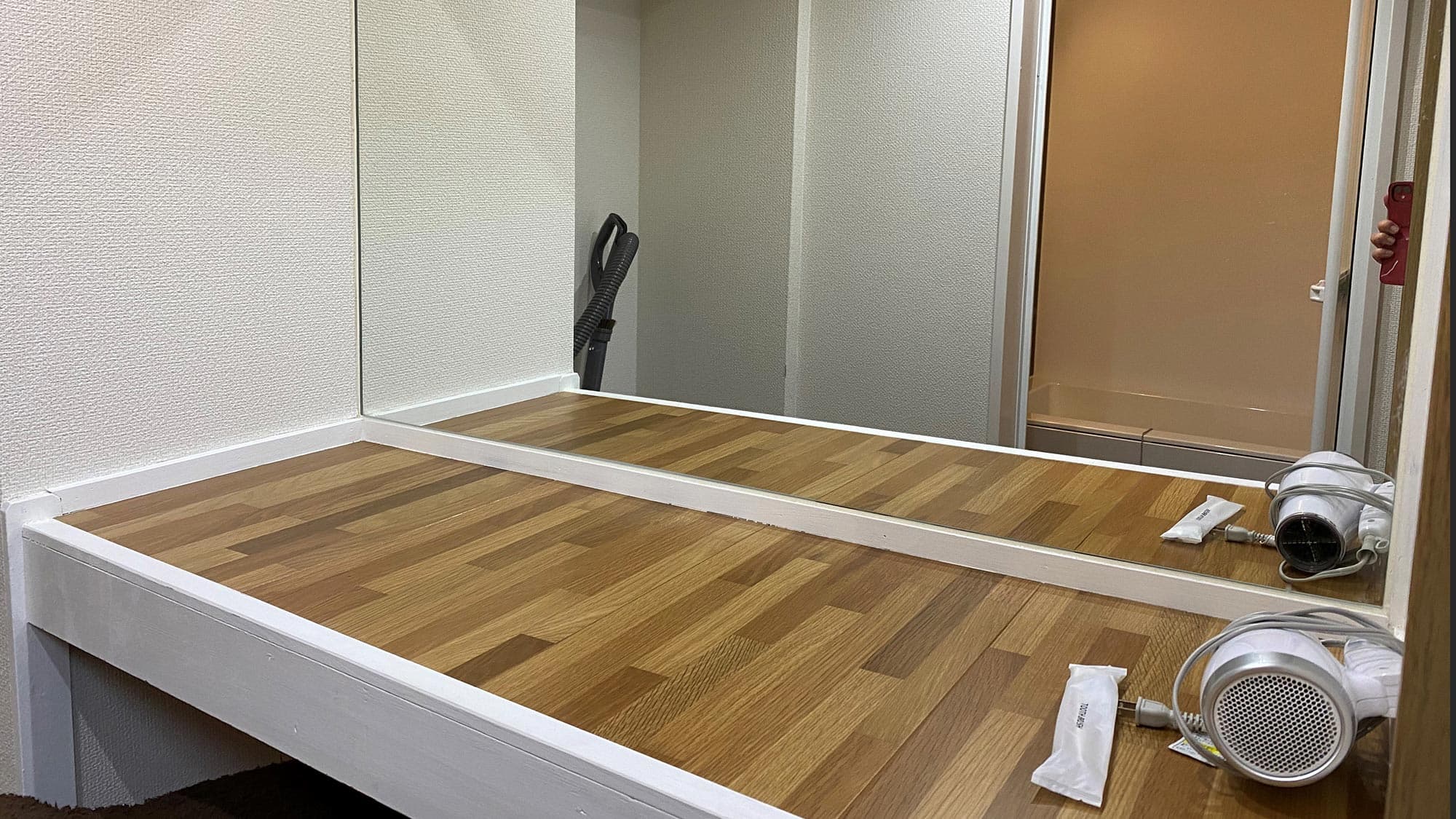 ・ 2 bedroom apartment (Room 202) ★ Pets can stay together