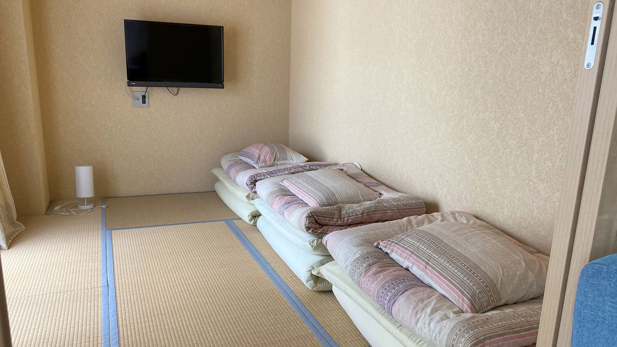 ・ Apartment with balcony (Room 203) ★ Pets can stay together