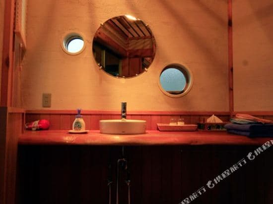 Hotel Interior/Public Areas