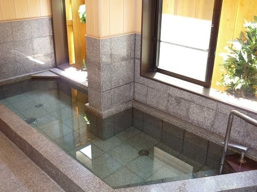 Hot spring (female bath)