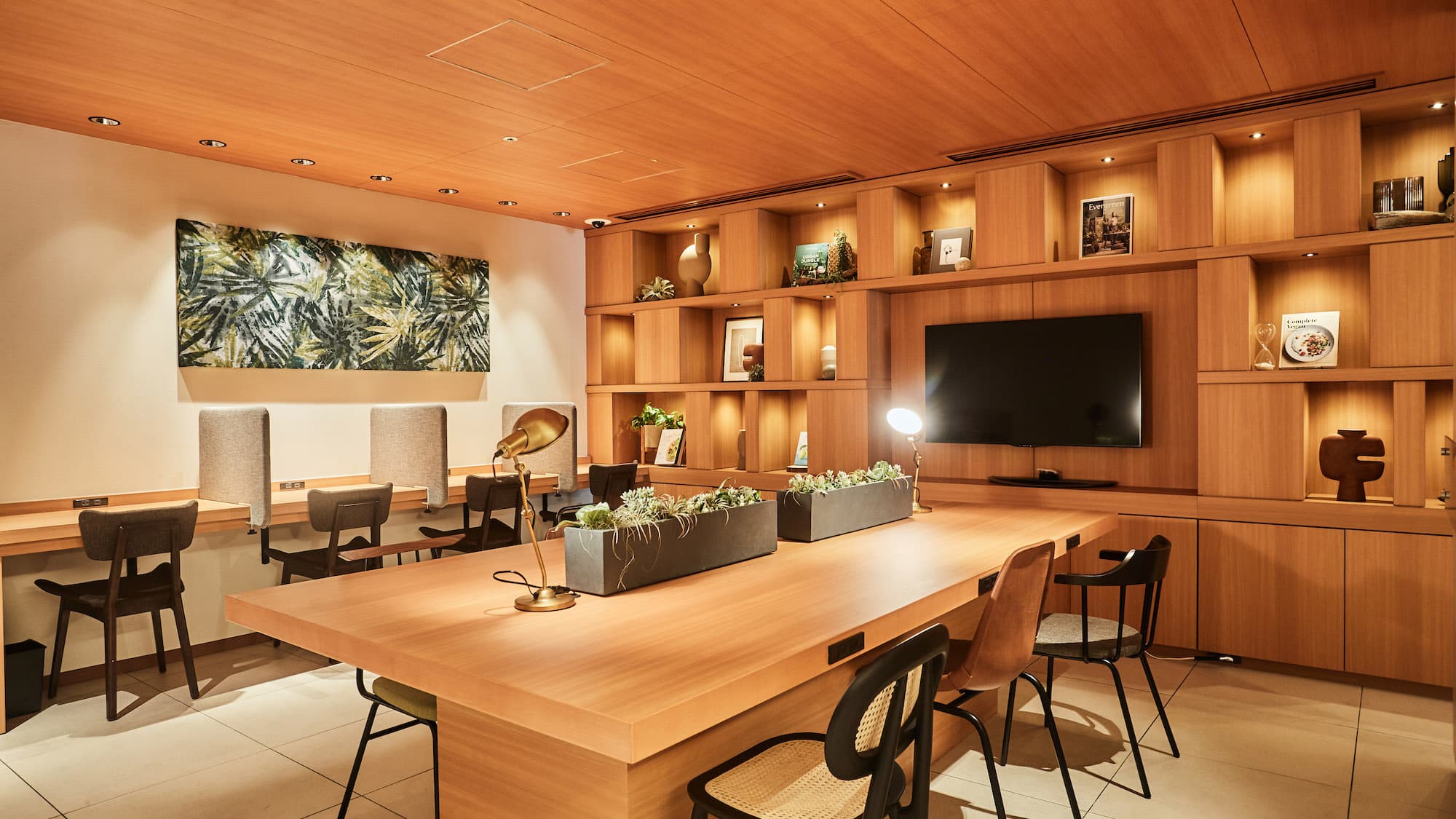 In-house free lounge