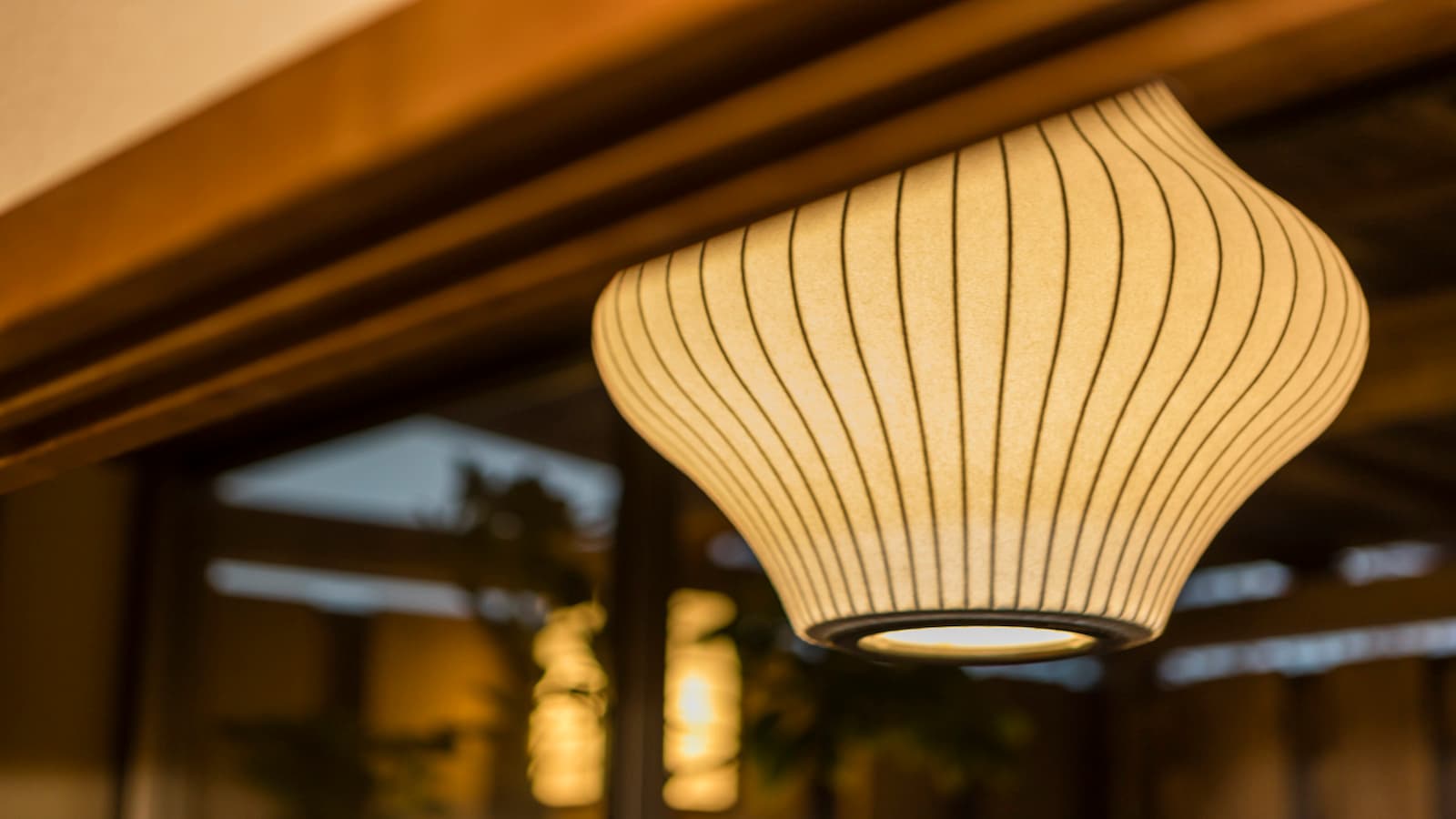 [Large size, with a half open-air cypress bath with natural hot spring water] 10 tatami Japanese-style room + twin room