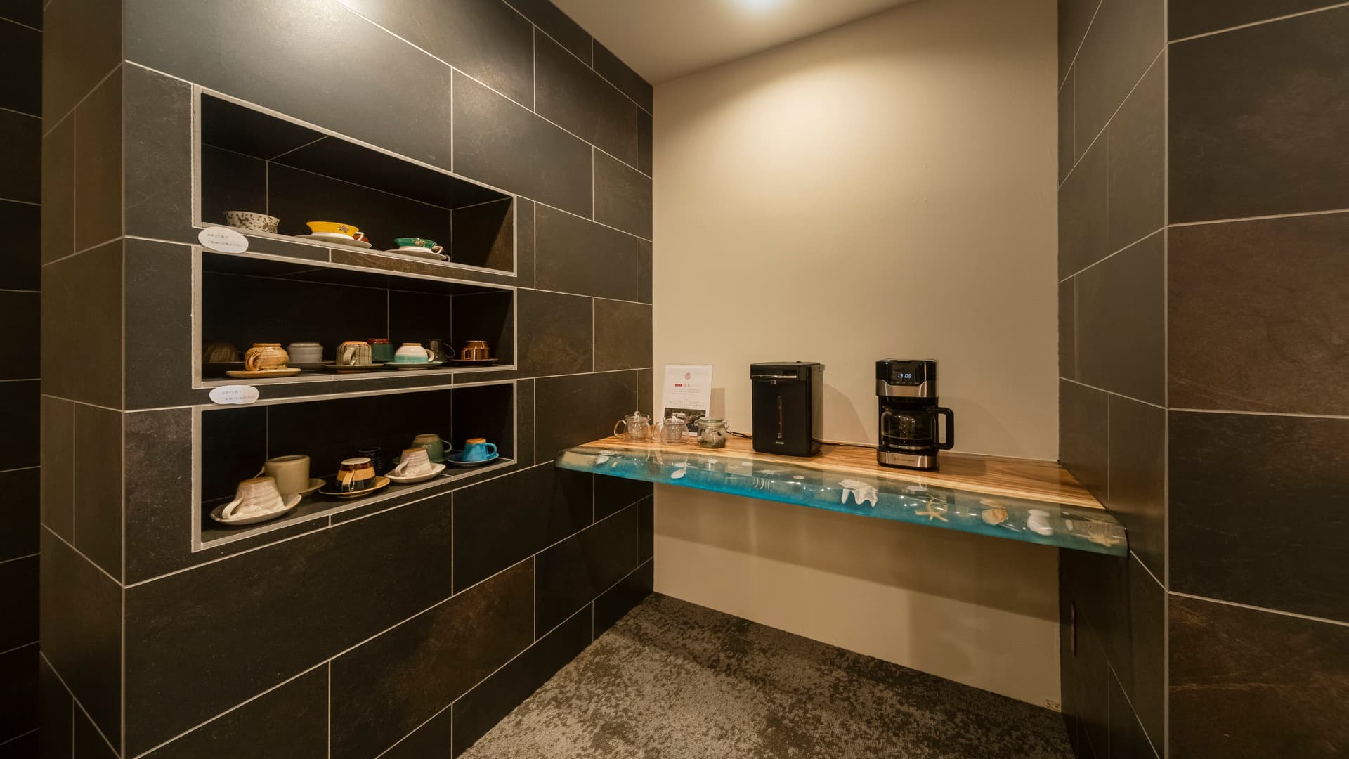 [Lounge] You can enjoy freshly ground coffee in your favorite cup ♪